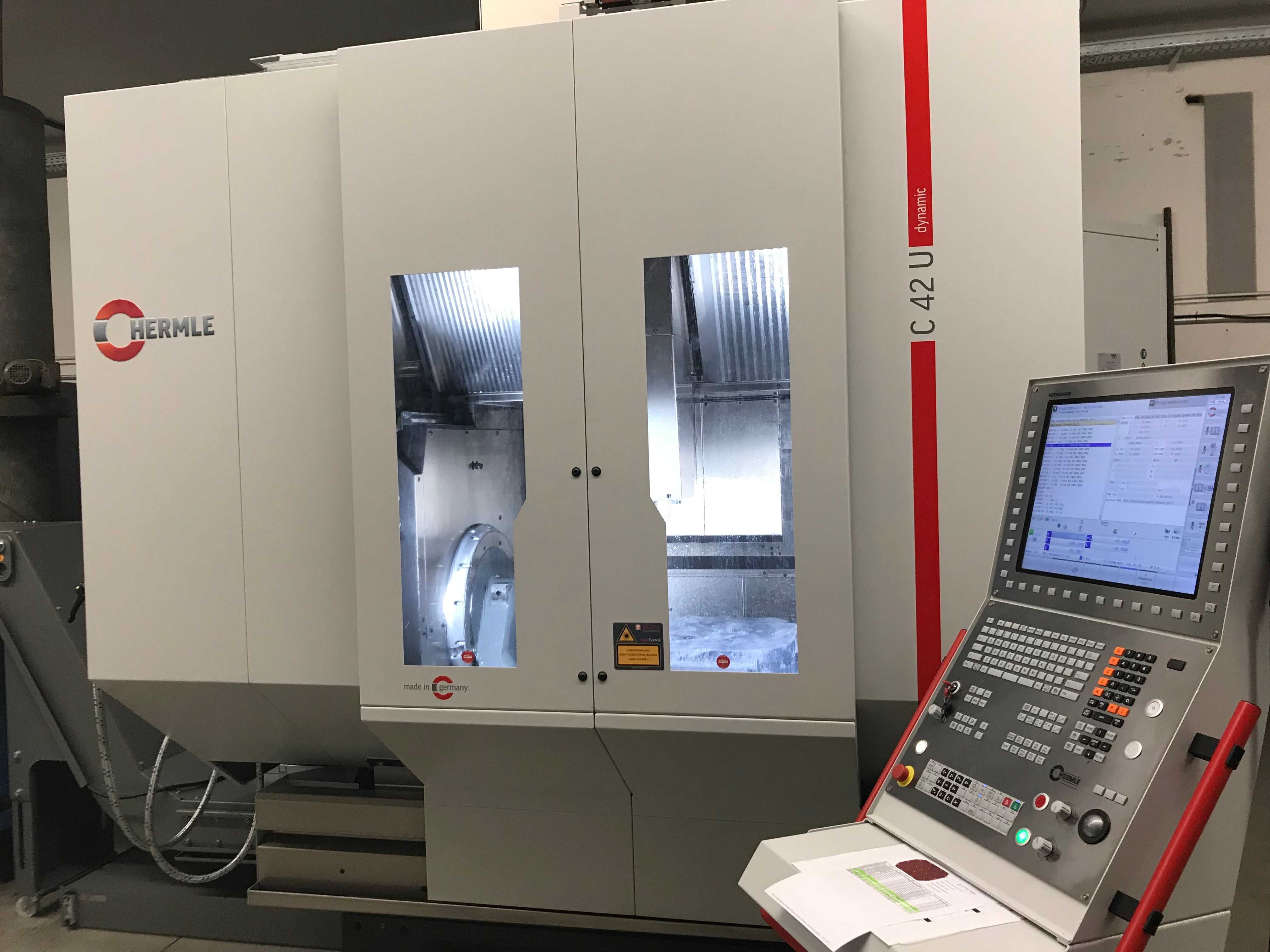 Hermle C42 dynamic: Leuze CNC-Technik - In Sachen CNC-Technik immer einen Dreh voraus.